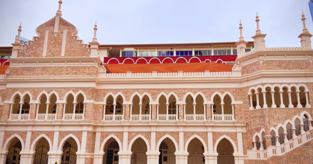 Hubbing Ecom Pvt Ltd | Half Day Kuala Lumpur Tour: Top 8 Must-Visit Attractions in Malaysia’s Capital