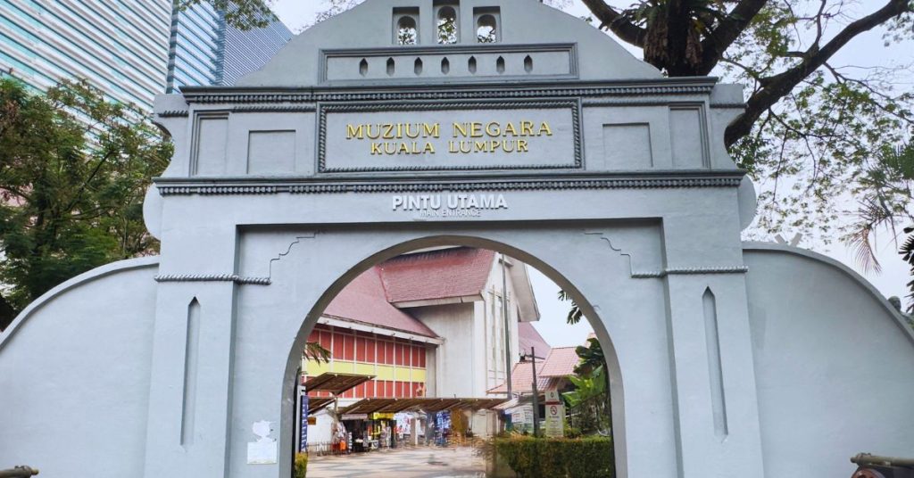 Hubbing Ecom Pvt Ltd | Half Day Kuala Lumpur Tour: Top 8 Must-Visit Attractions in Malaysia’s Capital